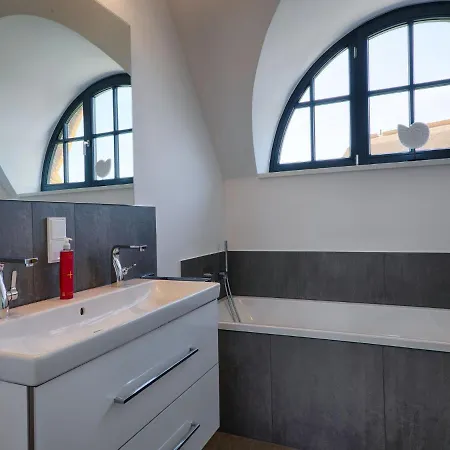 Holiday home Reetland Am - Premium Reetdachvilla Mit 3 Schlafzimmern, Sauna Und Kamin F23