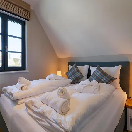 Сasa de vacaciones Reetland Am - Premium Reetdachvilla Mit 3 Schlafzimmern, Sauna Und Kamin F23